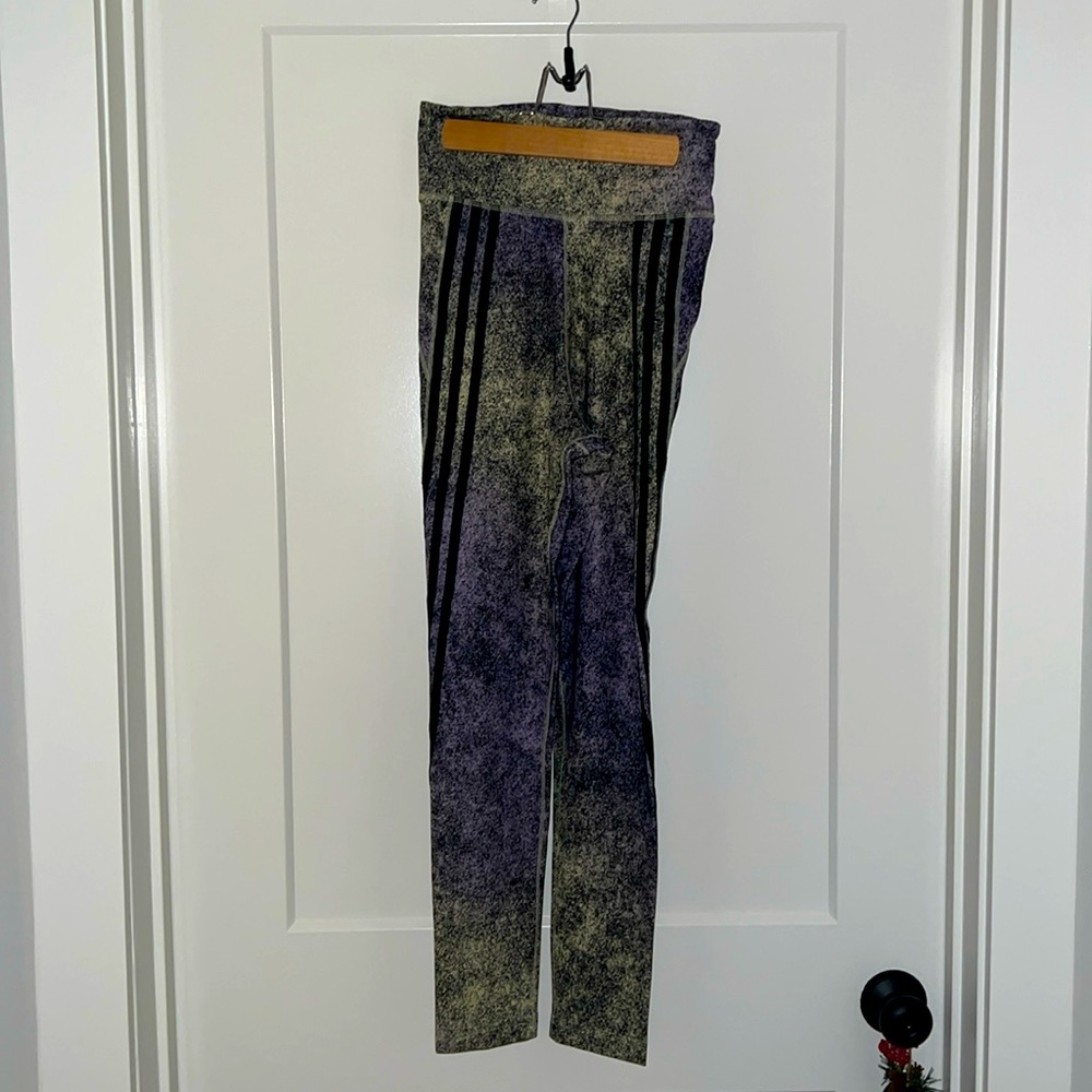 Adidas leggings. Like new.